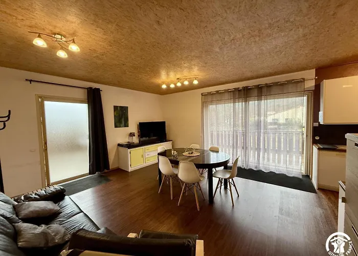 Les Ferrajals בית נופש *